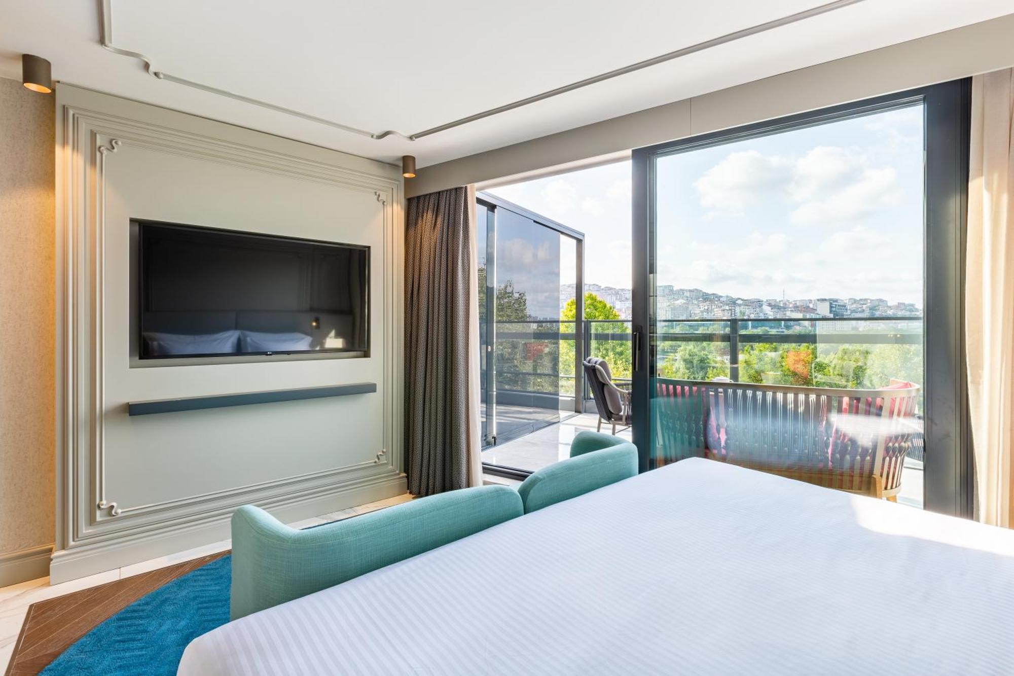 Stayso The House Hotel Стамбул Номер фото A bedroom at the hotel