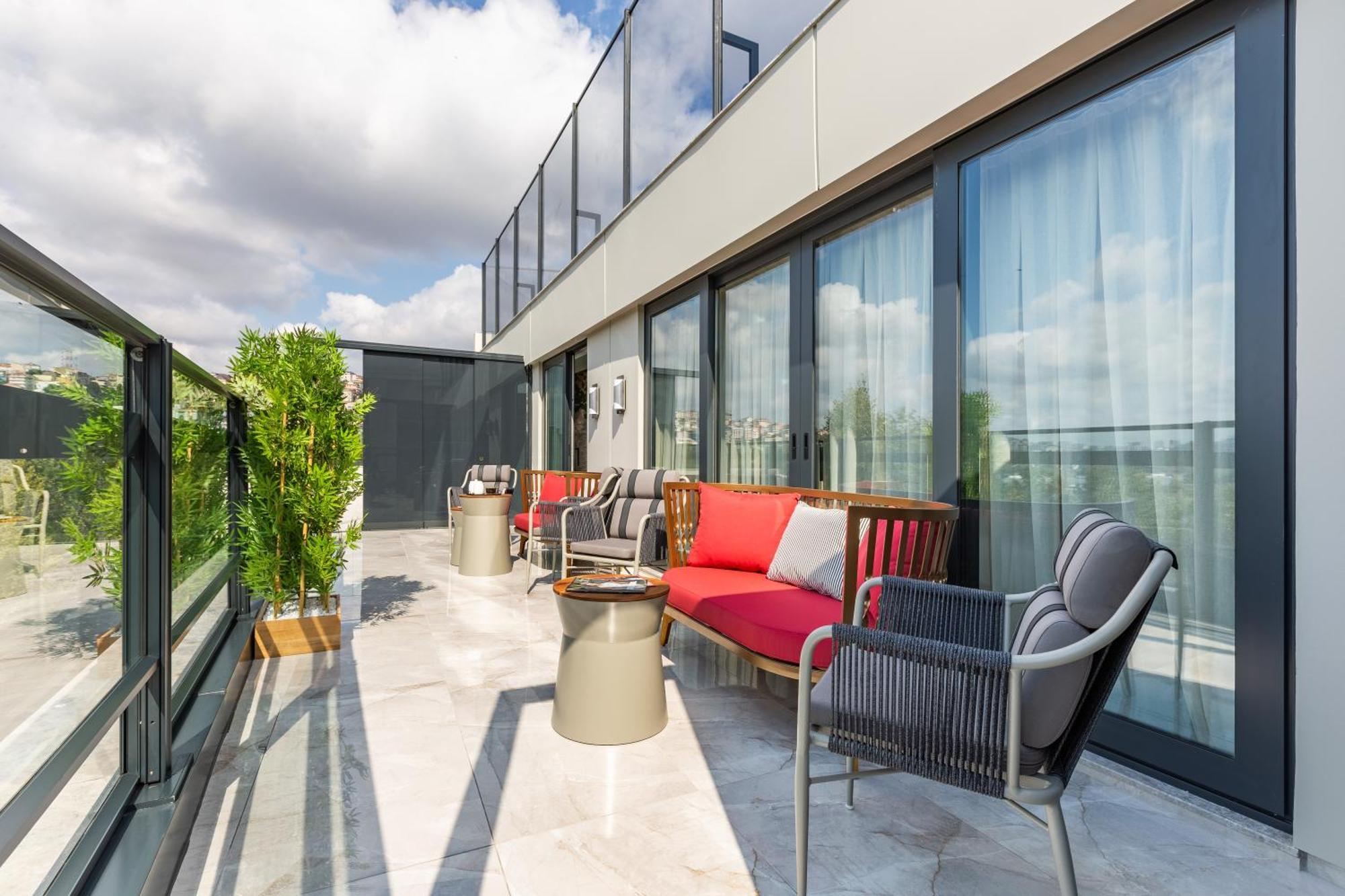 Stayso The House Hotel Стамбул Номер фото The Terrace at The Ivy Collection